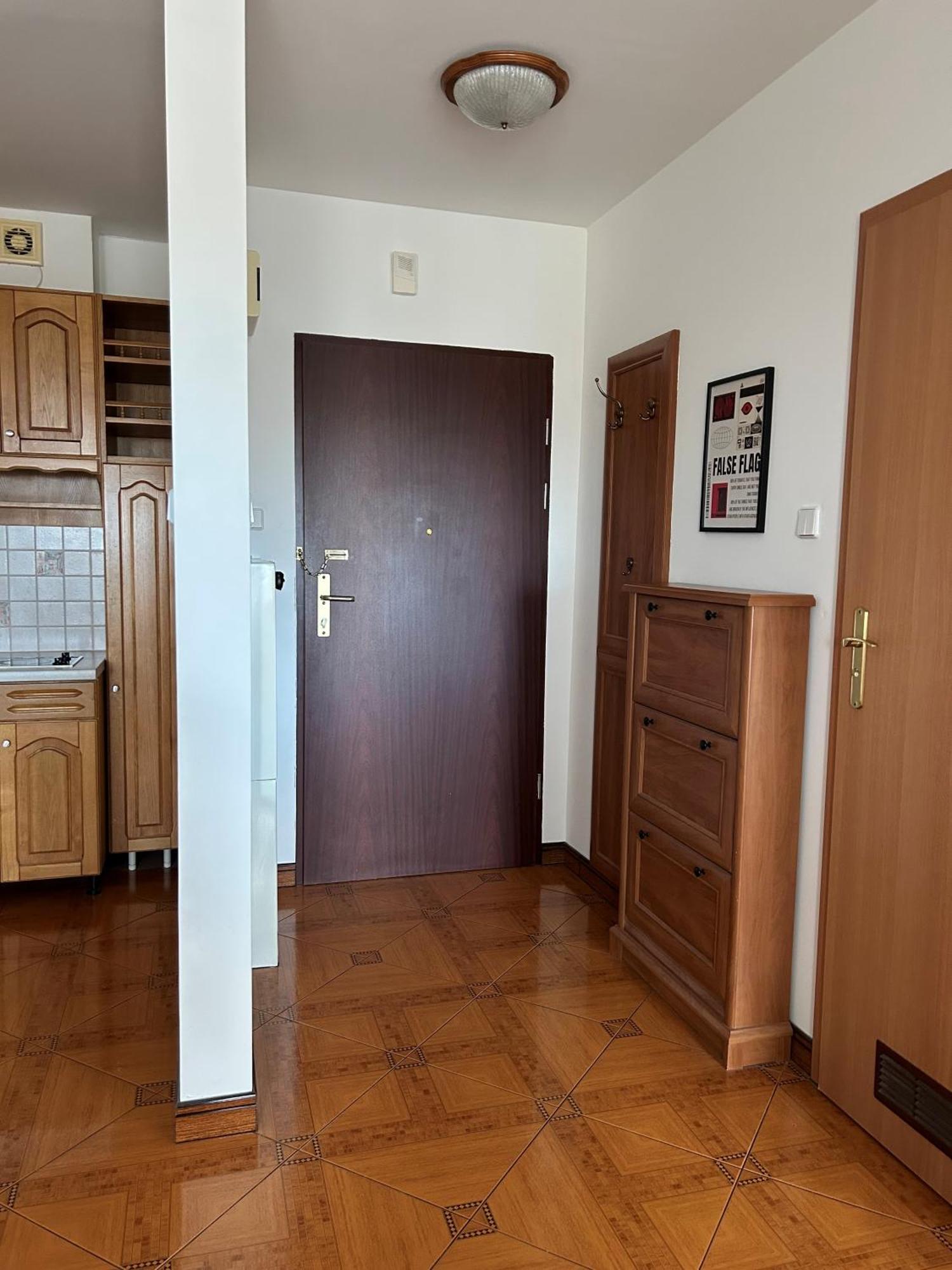 Centrum, W Dolinie Golebiewskiej +hala Garazowa Sopot